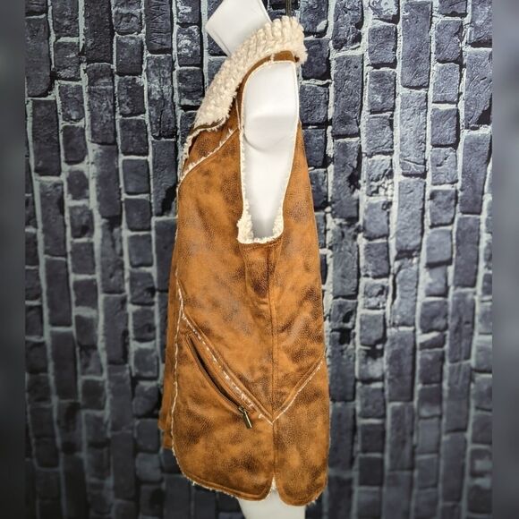 NWT Wooly Bully Wear Defender Vest - Picture 3 of 10